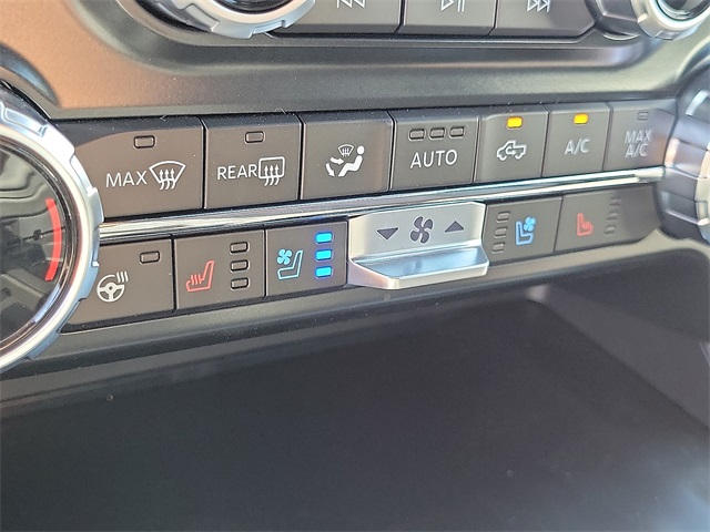 2025 Ford F-150 Lariat photo 8