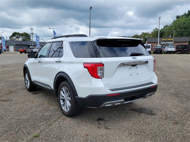 2023 Ford Explorer XLT photo 4