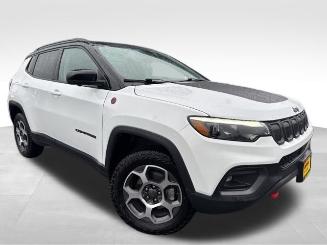 2022 Jeep Compass Trailhawk's photo