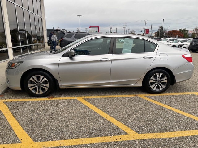 2015 Honda Accord LX photo 4