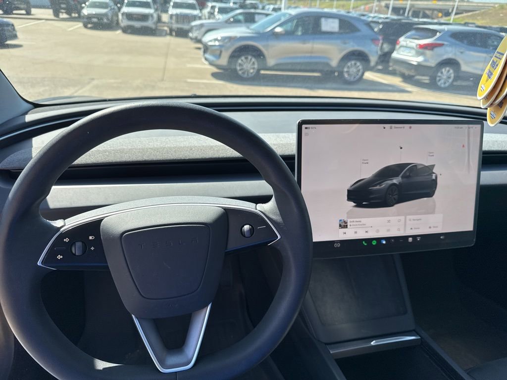 2024 Tesla Model 3 photo 10