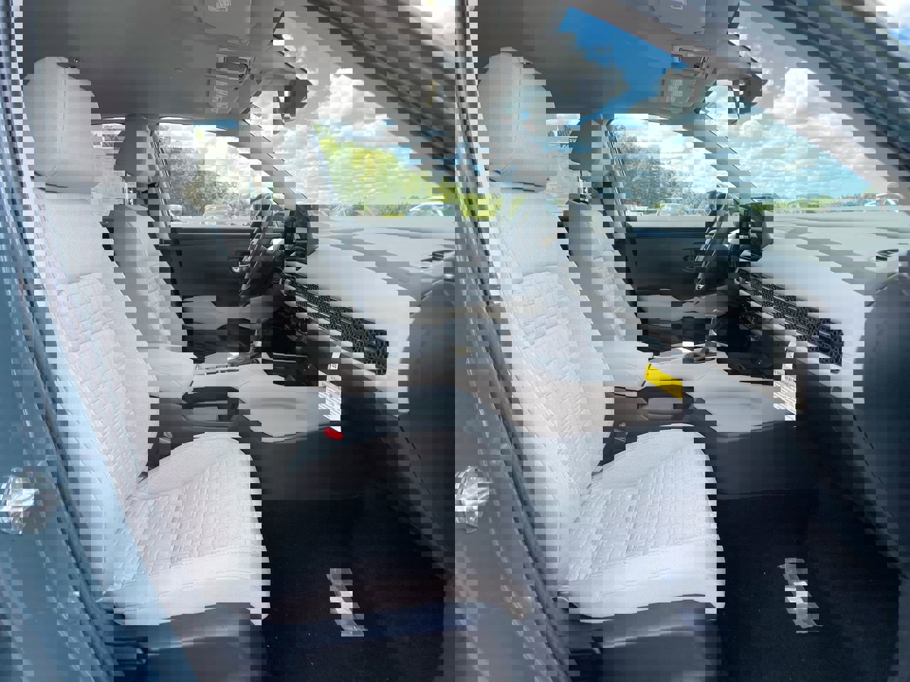 2026 Honda HR-V LX photo 23