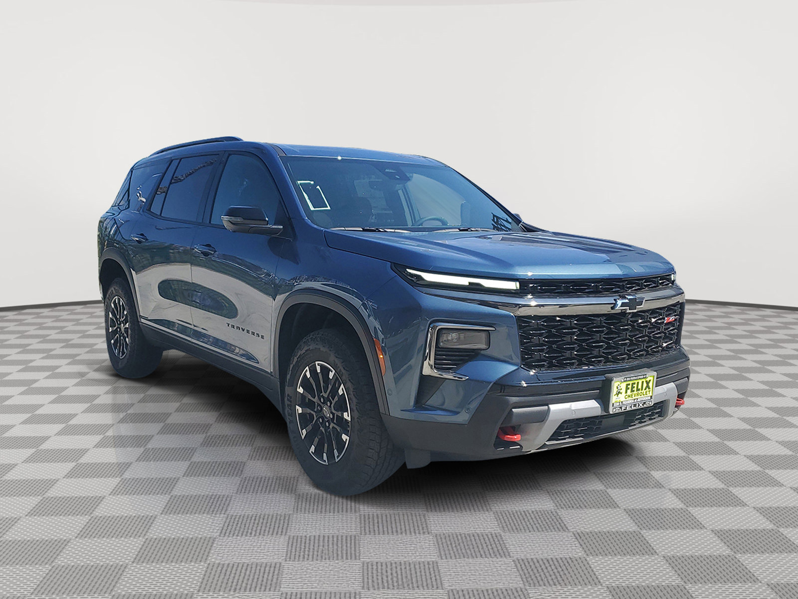 2026 Chevrolet Traverse Z71 photo 2