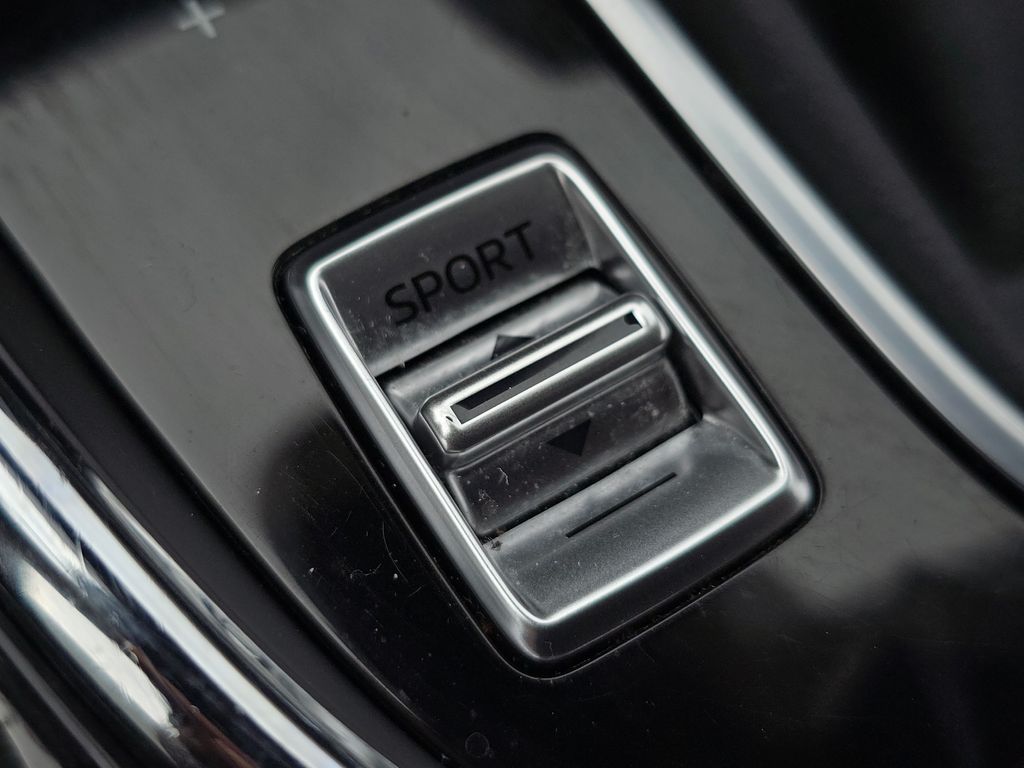 2023 Mazda CX-9 Touring photo 28