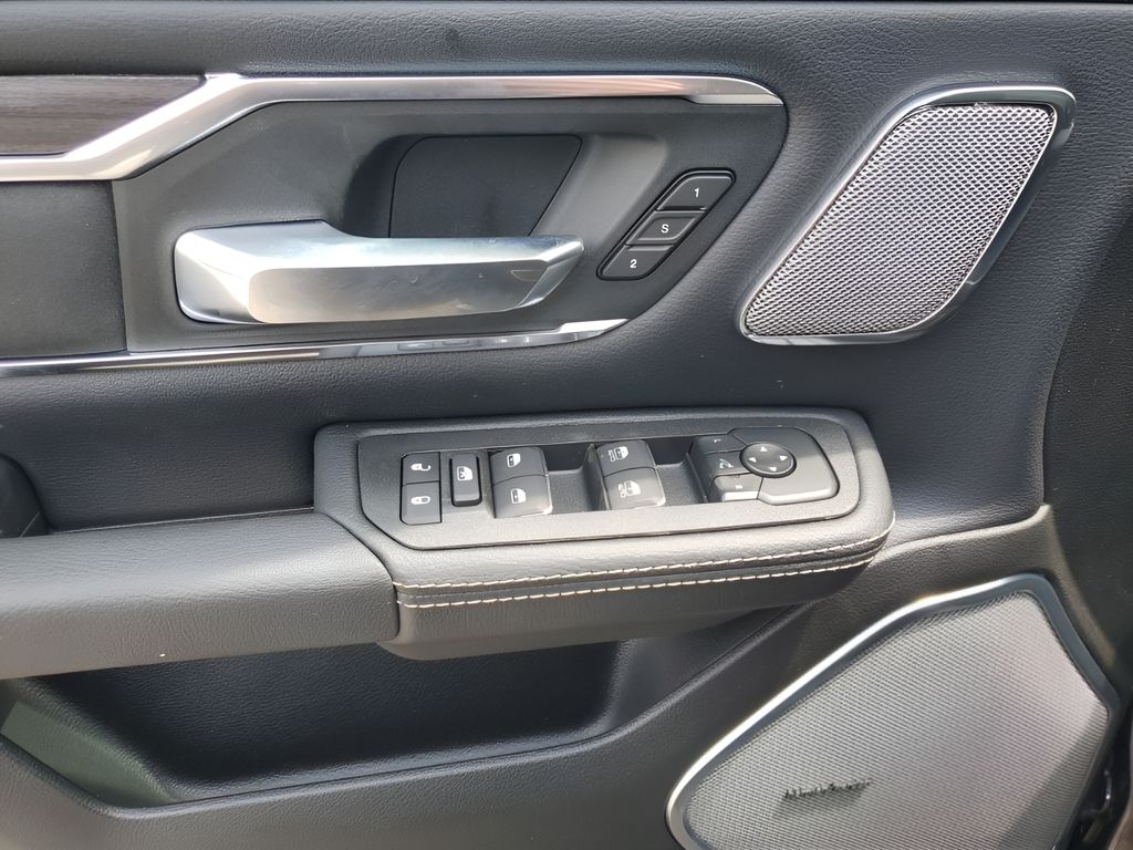 2026 Ram 1500 Laramie photo 27