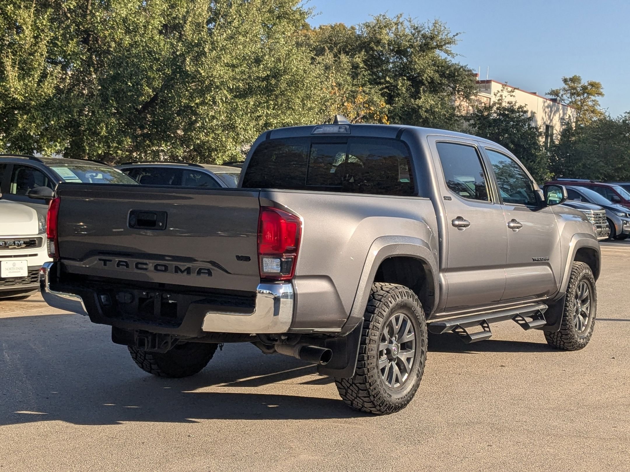 2023 Toyota Tacoma SR5 photo 3
