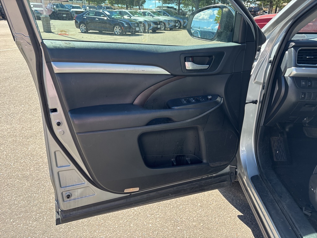 2019 Toyota Highlander XLE photo 8