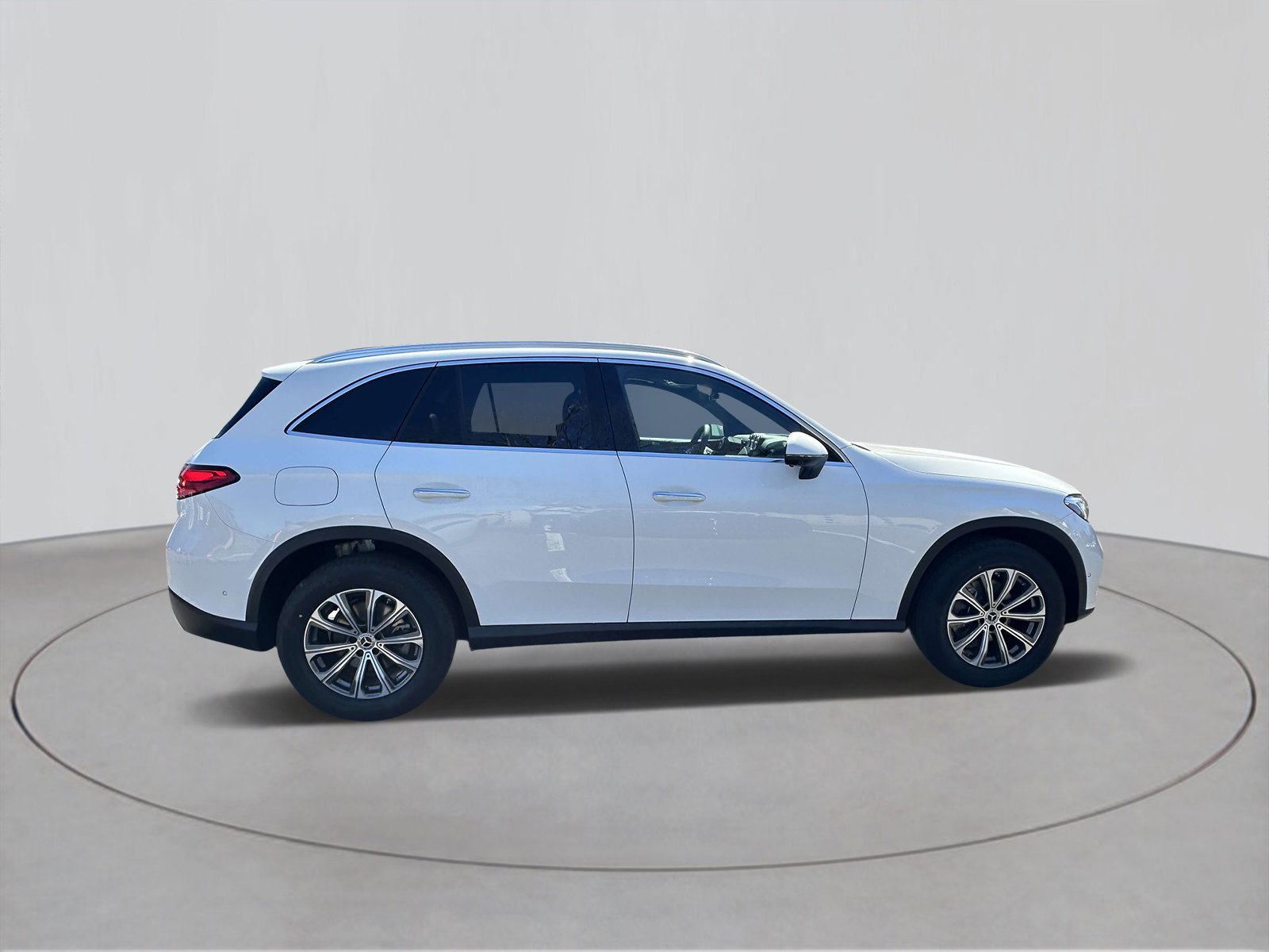 2025 Mercedes Benz GLC 300 4MATIC photo 5