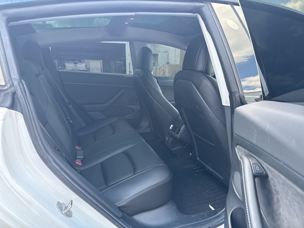 2021 Tesla Model 3 Long Range photo 3