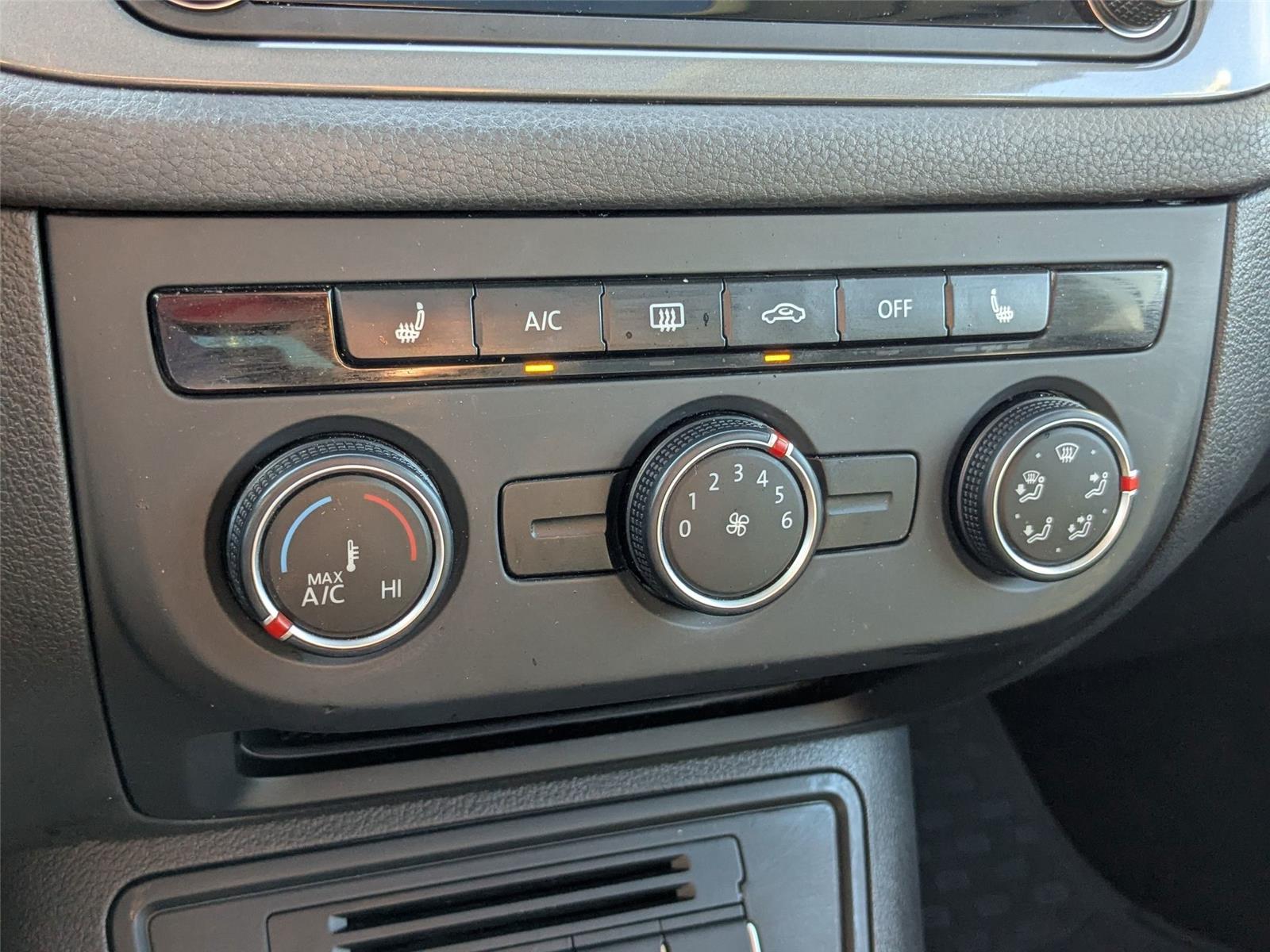 2017 Volkswagen Tiguan Wolfsburg Edition photo 23