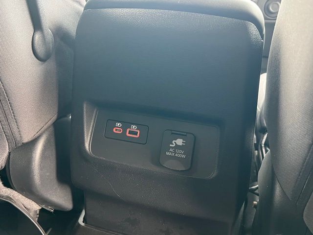 2022 Nissan Frontier SV photo 28
