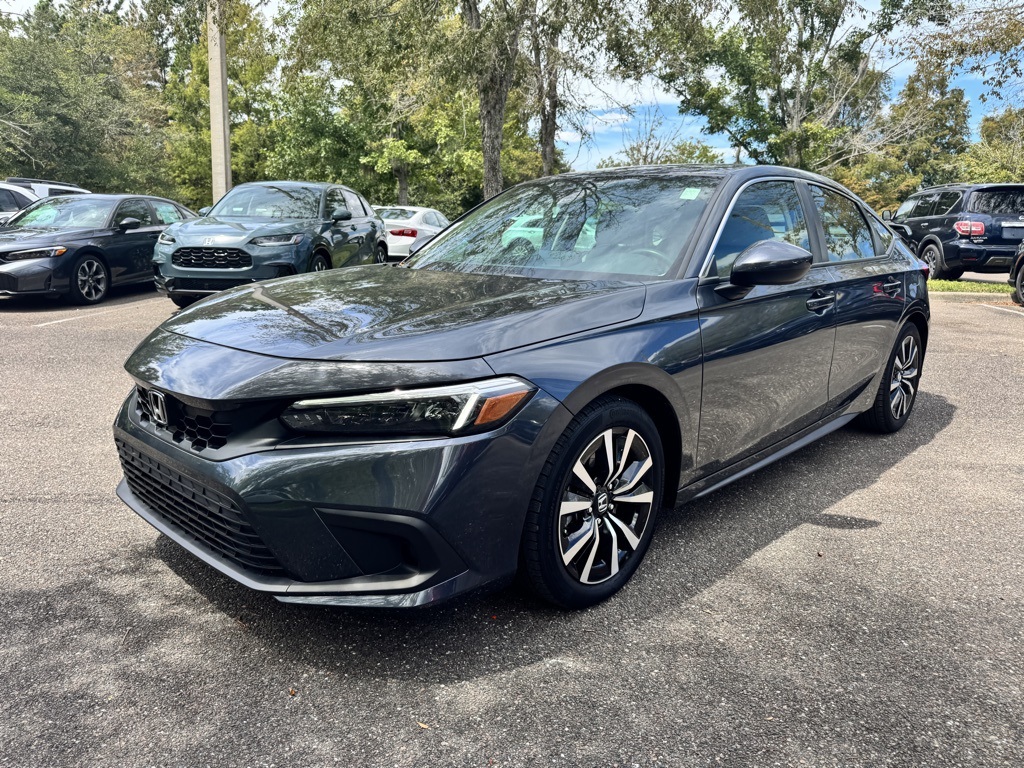 2023 Honda Civic Hatchback EX-L photo 3