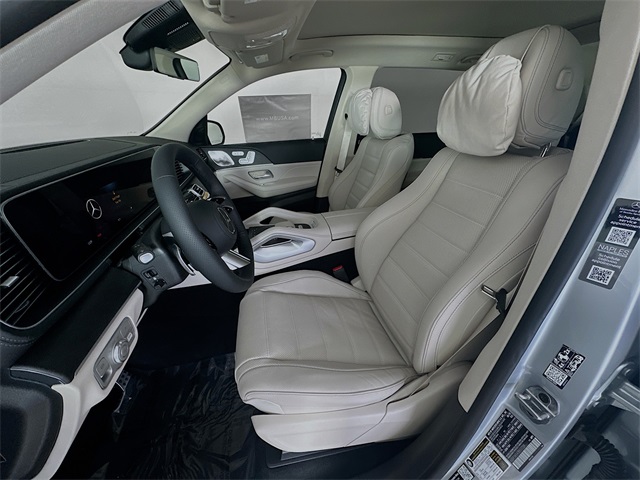 2026 Mercedes Benz GLS 450 4MATIC photo 19