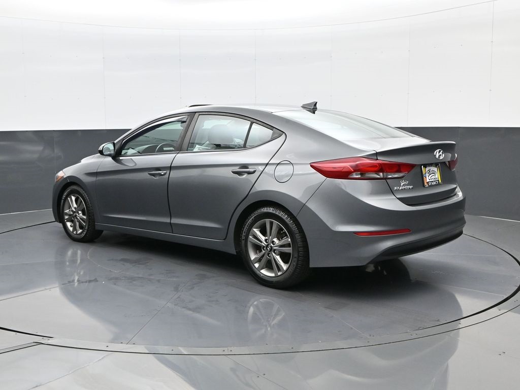 2018 Hyundai Elantra Value Edition photo 3