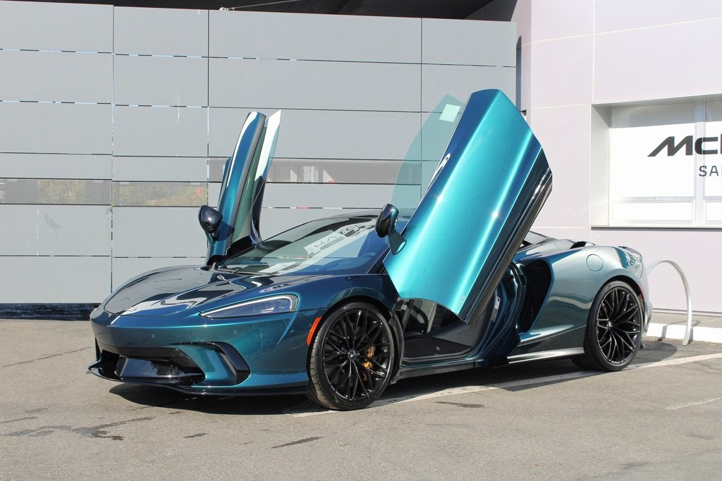 2025 McLaren GTS
