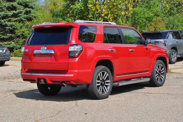 2018 Toyota 4Runner Limited photo 3