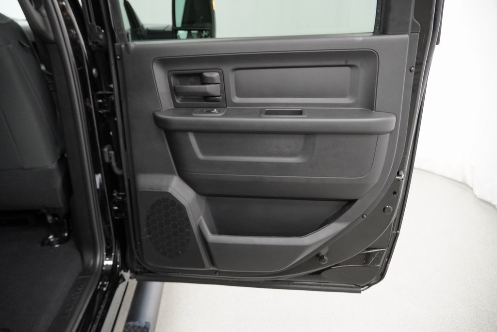2026 Ram 3500 Tradesman photo 27