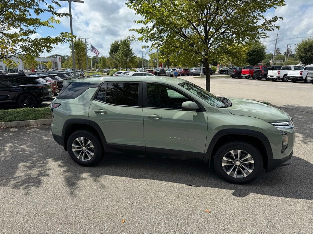 2026 Chevrolet Equinox LT photo 2