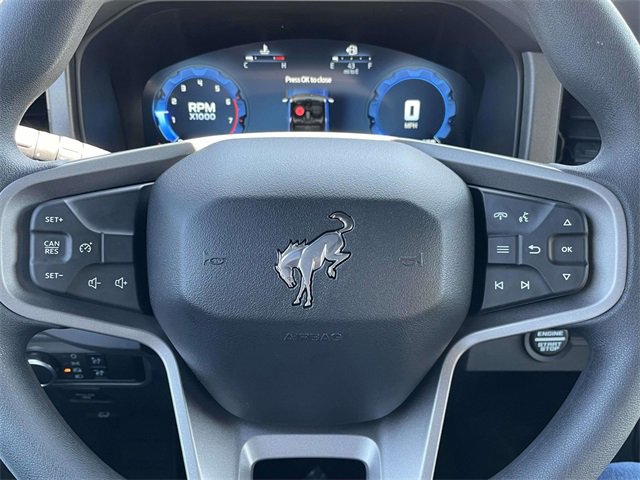 2025 Ford Bronco Base photo 22