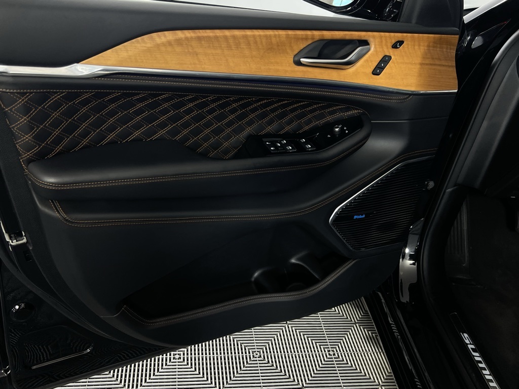 2023 Jeep Grand Cherokee Summit Reserve 4xe photo 22