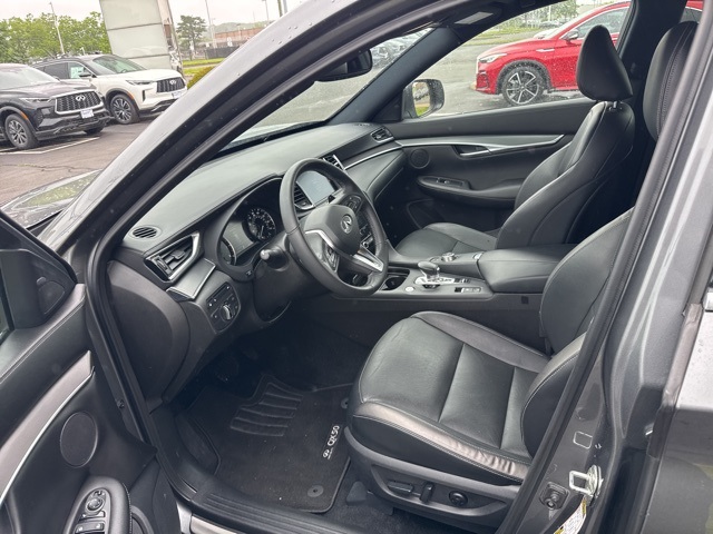 2022 Infiniti QX50 Luxe photo 10