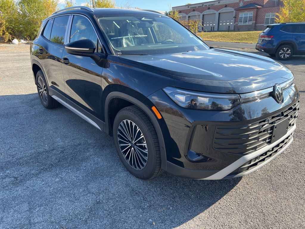 2026 Volkswagen Tiguan S photo 3