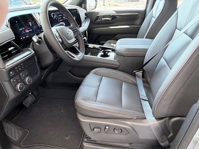 2025 Chevrolet Tahoe RST photo 16