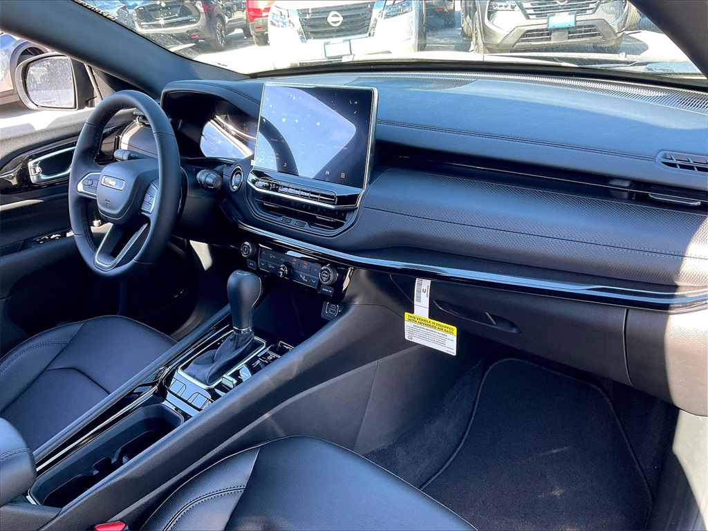 2026 Jeep Compass Limited Altitude photo 4