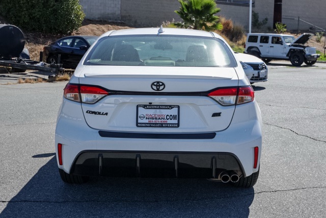 2023 Toyota Corolla SE photo 3