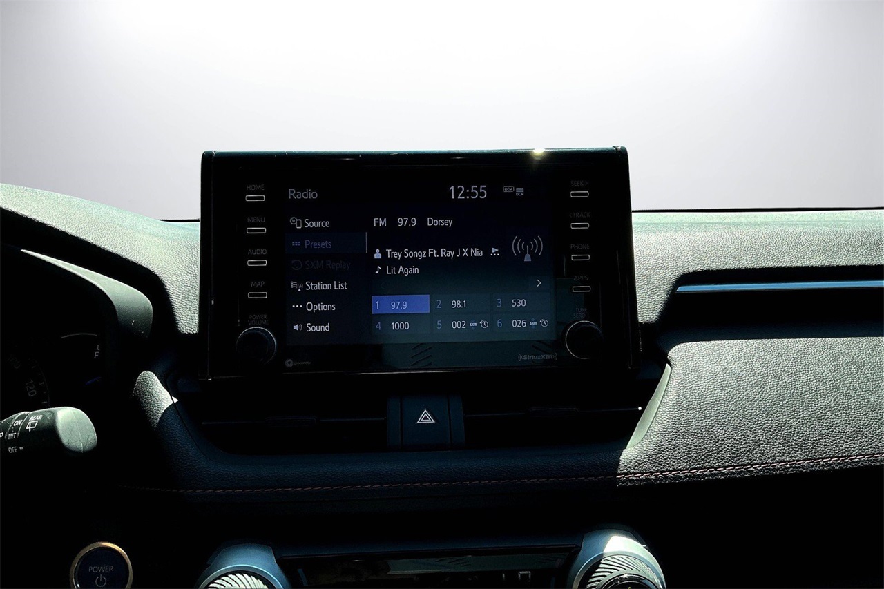 2021 Toyota RAV4 Prime XLE Premium photo 12