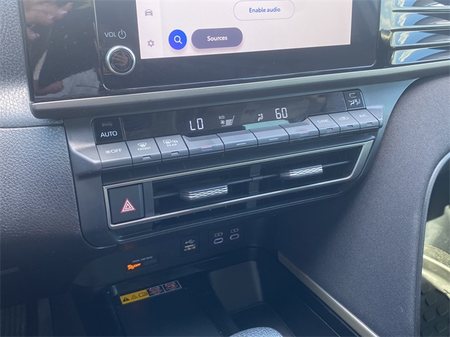 2025 Toyota Camry LE photo 25