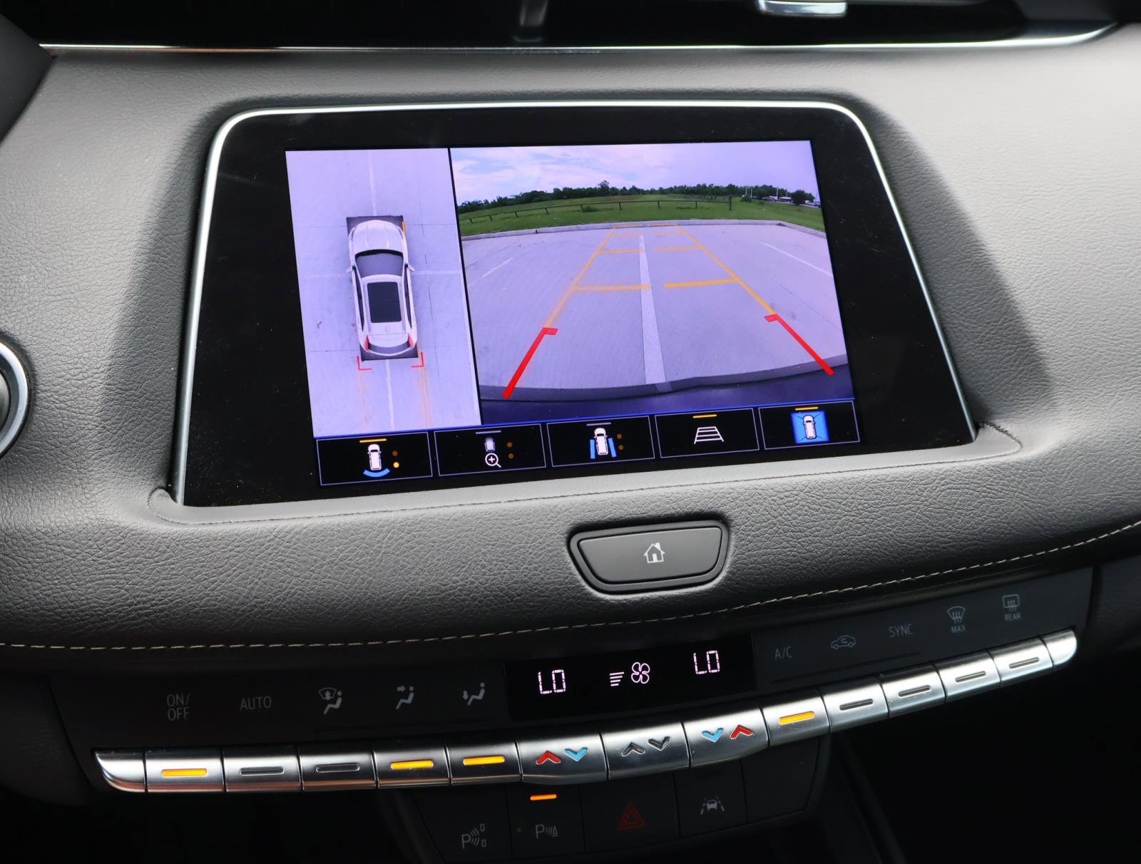 2022 Cadillac XT4 Premium Luxury photo 30