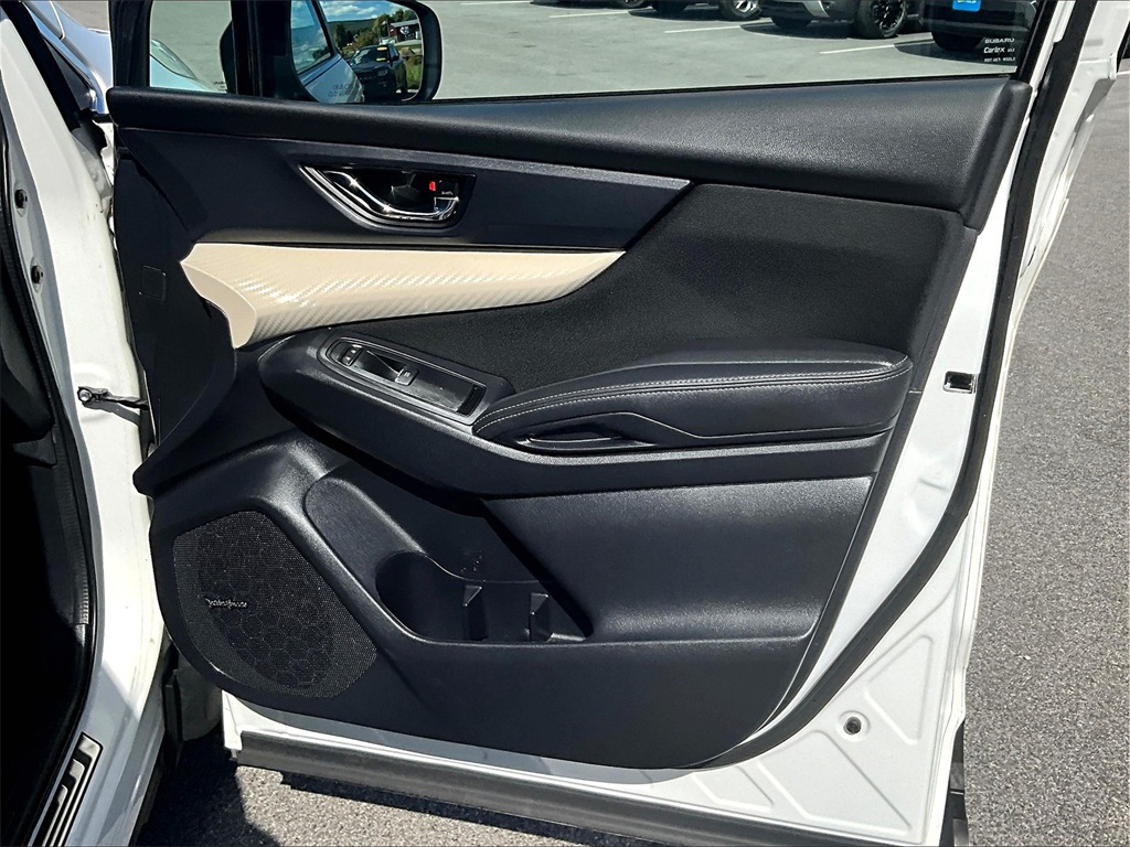 2022 Subaru Ascent Premium photo 9