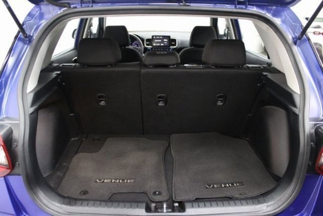 2020 Hyundai Venue SE photo 17