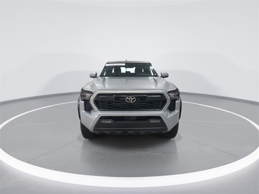 2025 Toyota Tacoma TRD Off-Road photo 3