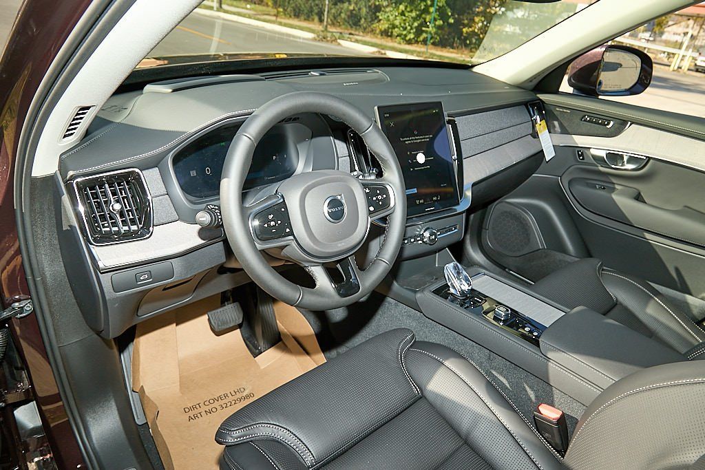 2026 VOLVO XC90 - Image 11