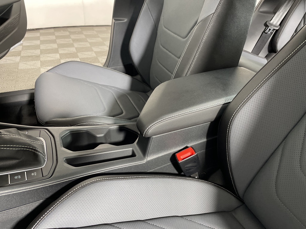 2025 Volkswagen Jetta 1.5T SEL photo 23