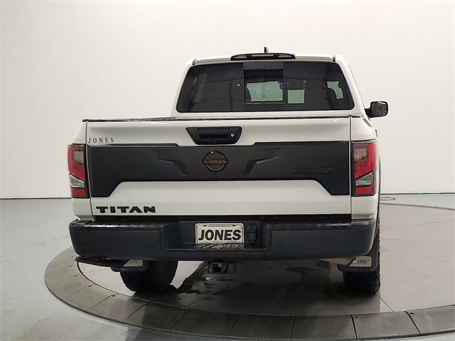 2023 Nissan Titan PRO-4X photo 4
