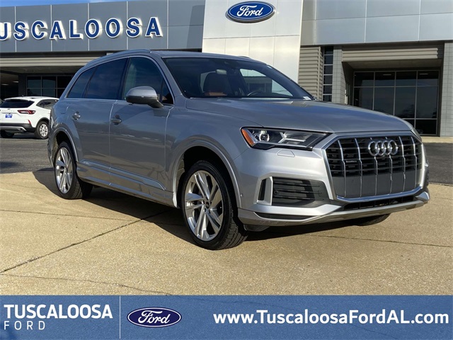 2022 Audi Q7 55 Premium's photo