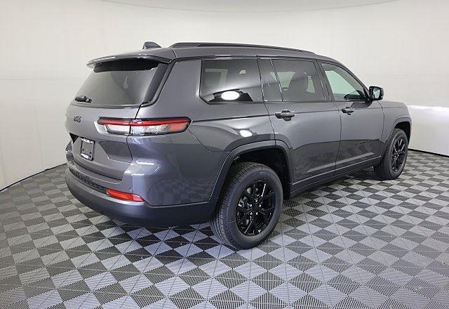 2025 Jeep Grand Cherokee Altitude X photo 4