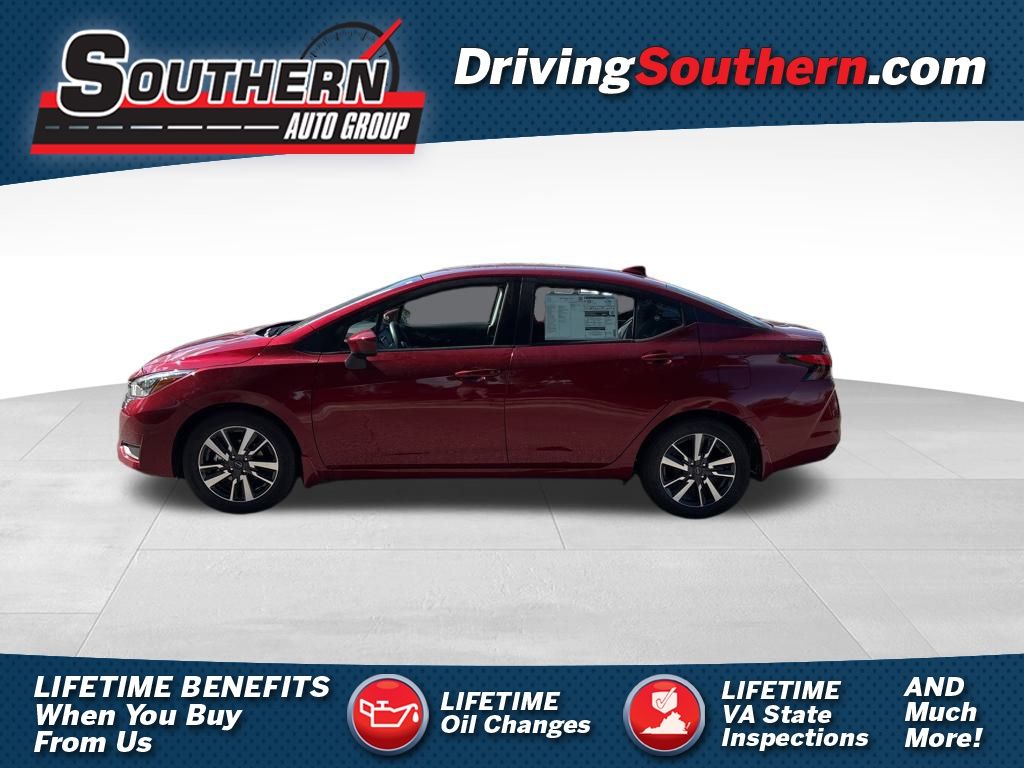 2025 Nissan Versa SV's photo