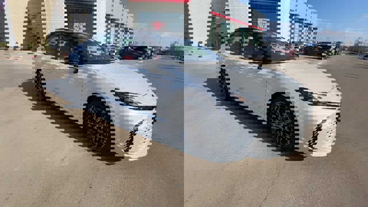 Used 2026 Toyota Camry XSE with VIN 4T1DAACKXTU211331 for sale in Kansas City