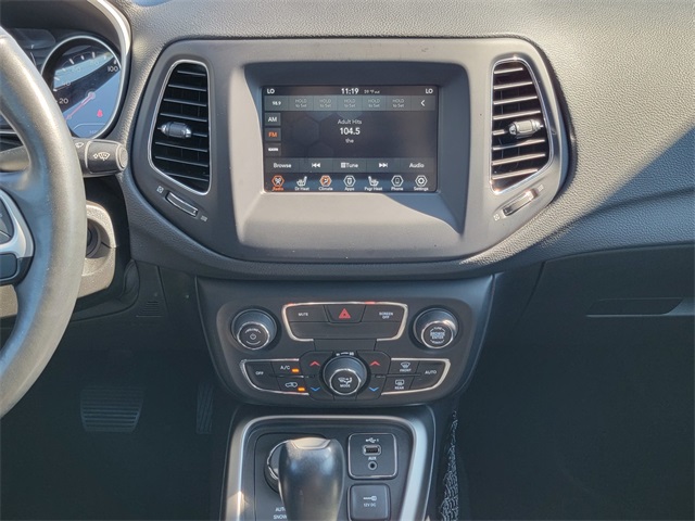 2019 Jeep Compass Latitude photo 19