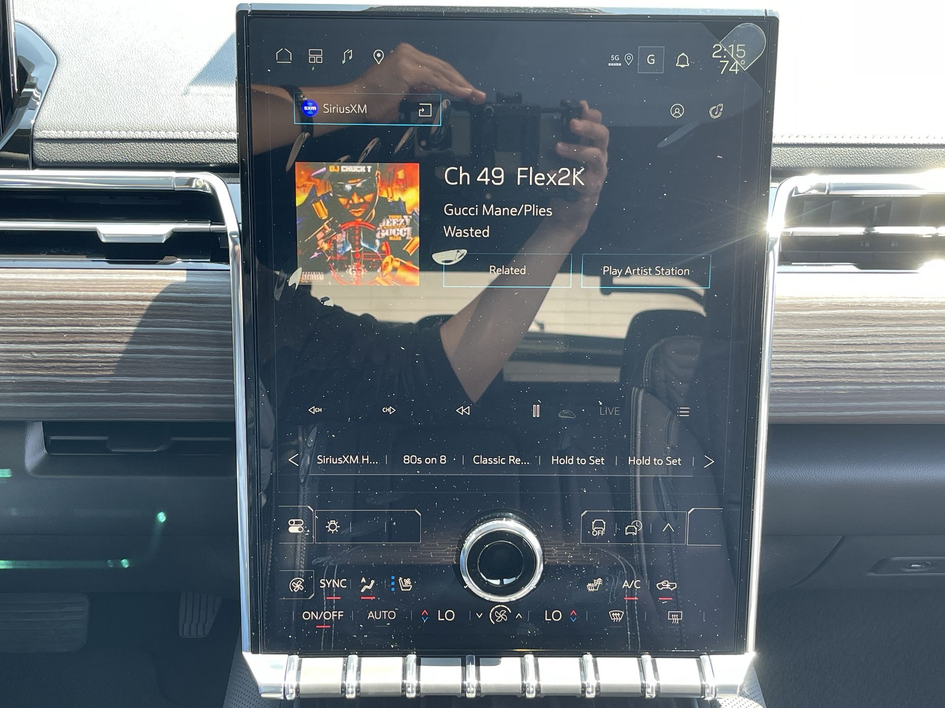 2025 Gmc Sierra Denali photo 13