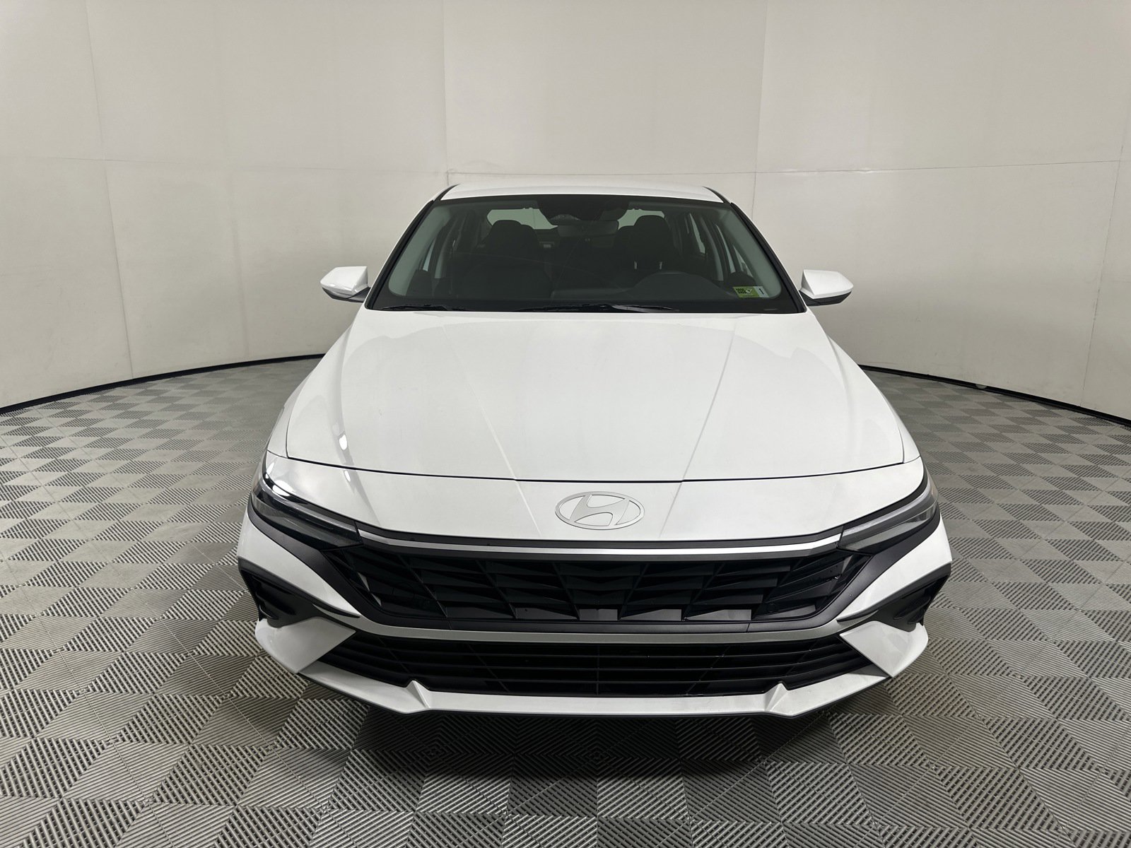 2024 Hyundai Elantra Hybrid Blue photo 2
