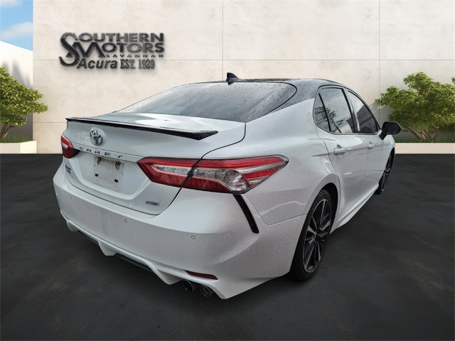 2019 Toyota Camry XSE V6 photo 6