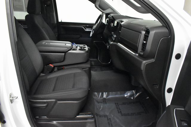 2022 Chevrolet Silverado 1500 LT photo 11