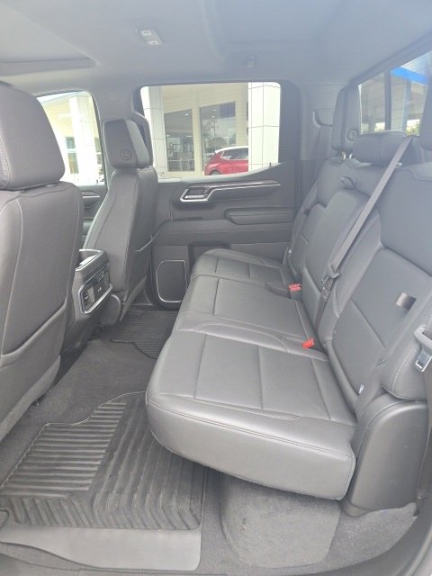 2023 Chevrolet Silverado 1500 LTZ photo 7