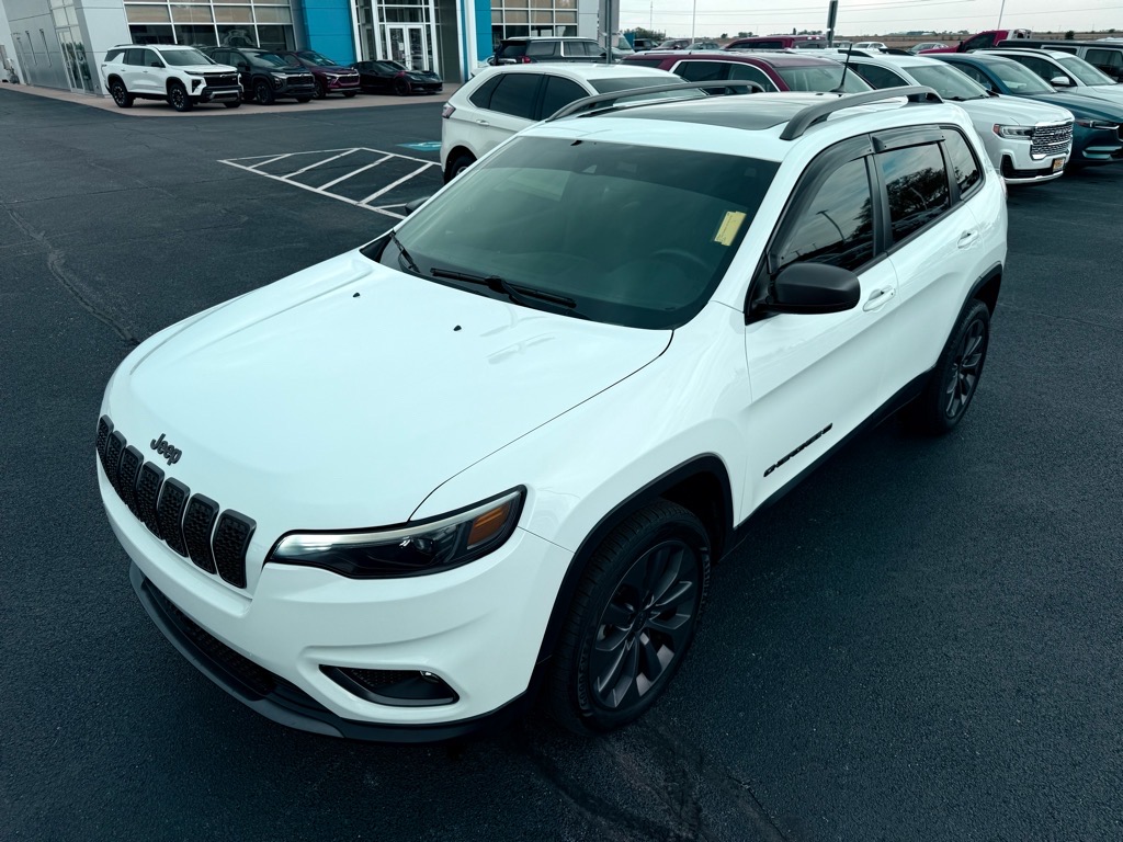 2021 Jeep Cherokee 80th Anniversary Edition photo 8