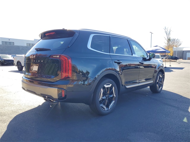 2025 Kia Telluride S photo 4